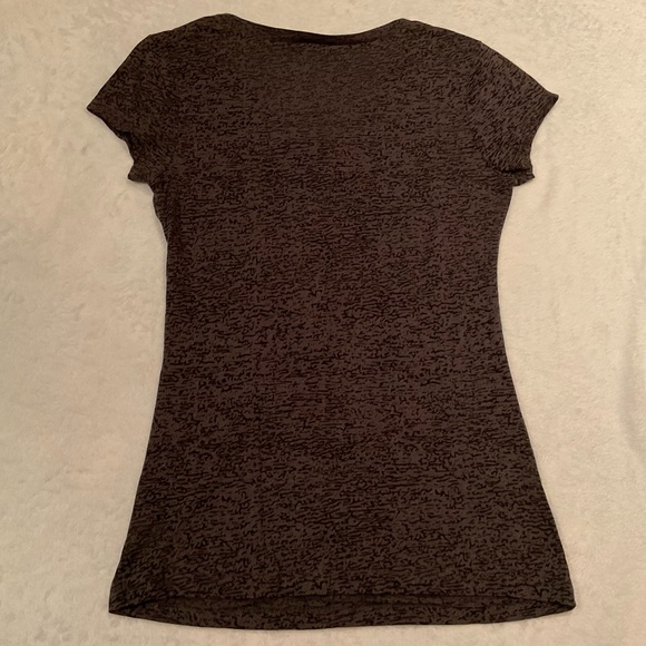 Women’s Coca Cola Juniors’ Gray T-Shirt With Glittery Gold Text Size Medium 7/9 - Picture 2 of 10